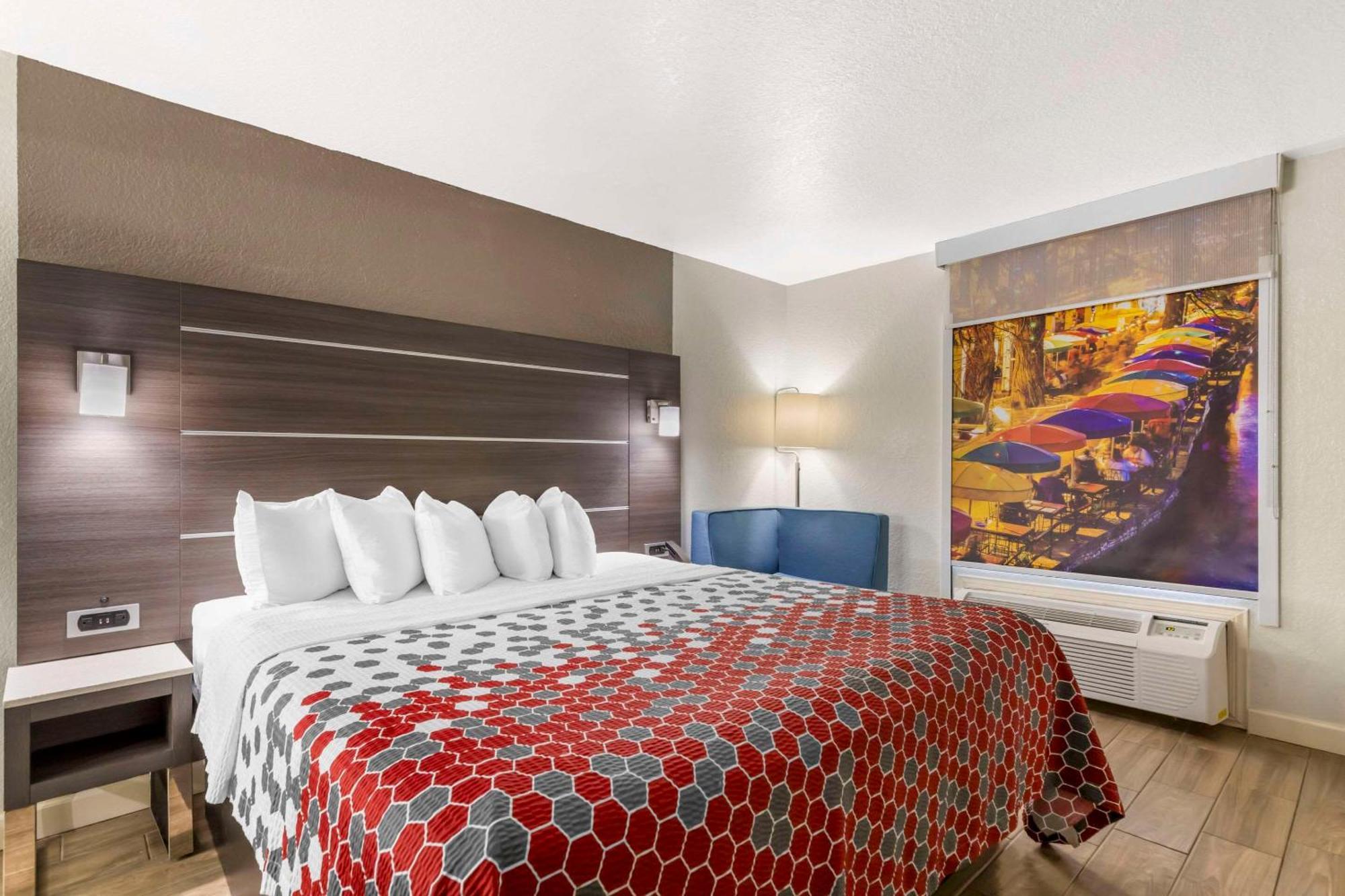 ทราเวลลอดจ์ บาย วินด์แฮม ซานอันโตนิโอ แลคแลนด์ เอเอฟบี Hotel ภายนอก รูปภาพ