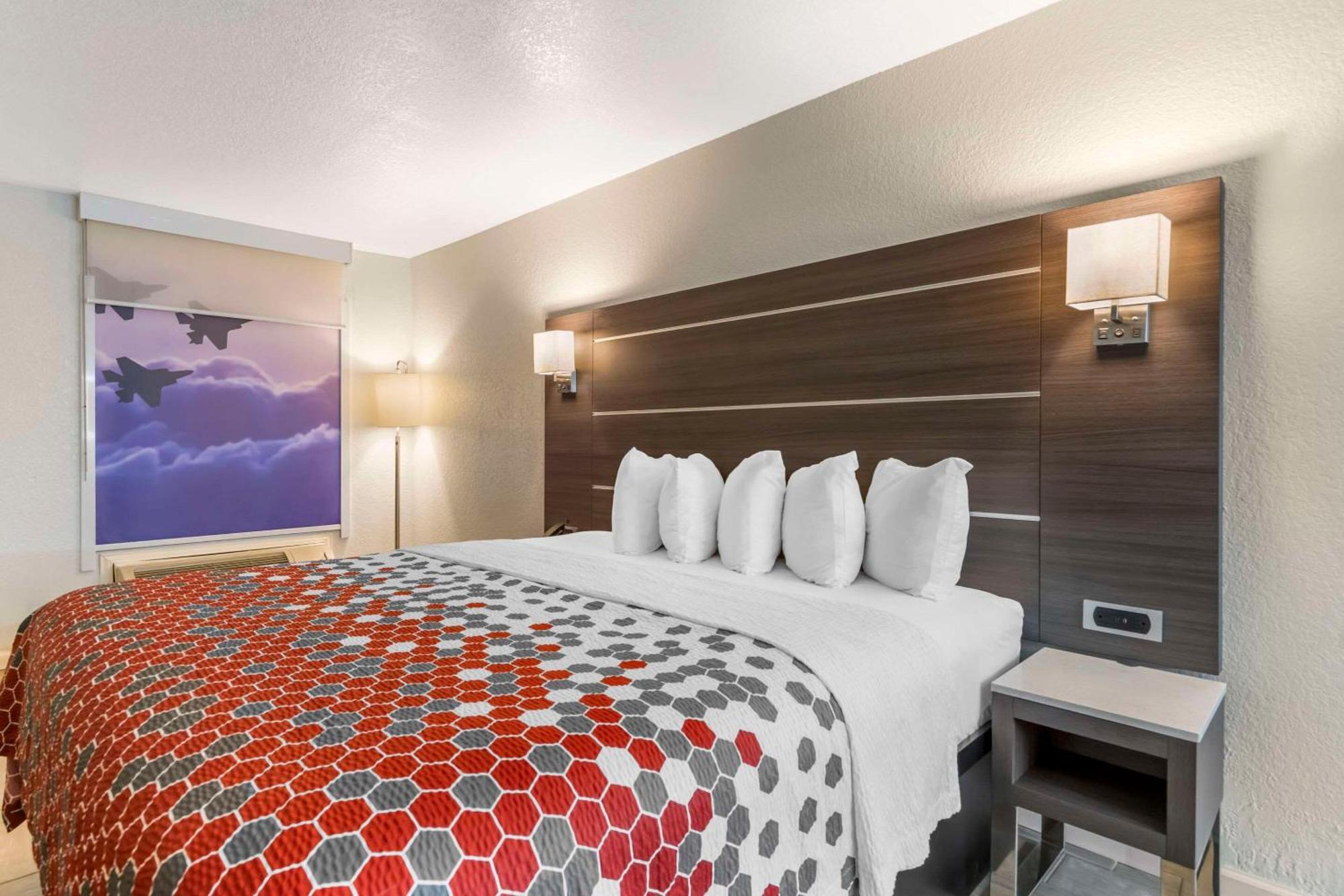 ทราเวลลอดจ์ บาย วินด์แฮม ซานอันโตนิโอ แลคแลนด์ เอเอฟบี Hotel ภายนอก รูปภาพ