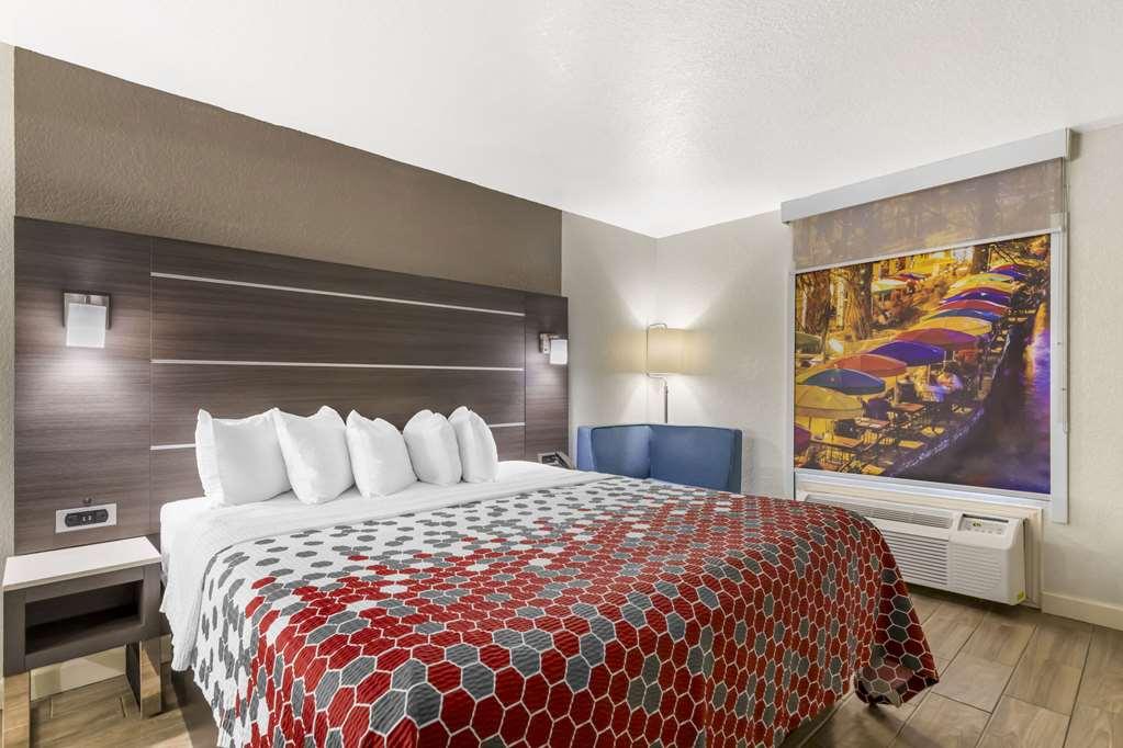 ทราเวลลอดจ์ บาย วินด์แฮม ซานอันโตนิโอ แลคแลนด์ เอเอฟบี Hotel ห้อง รูปภาพ